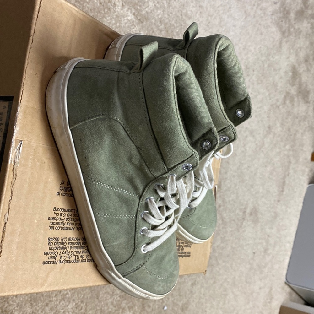 Old navy women’s high tops